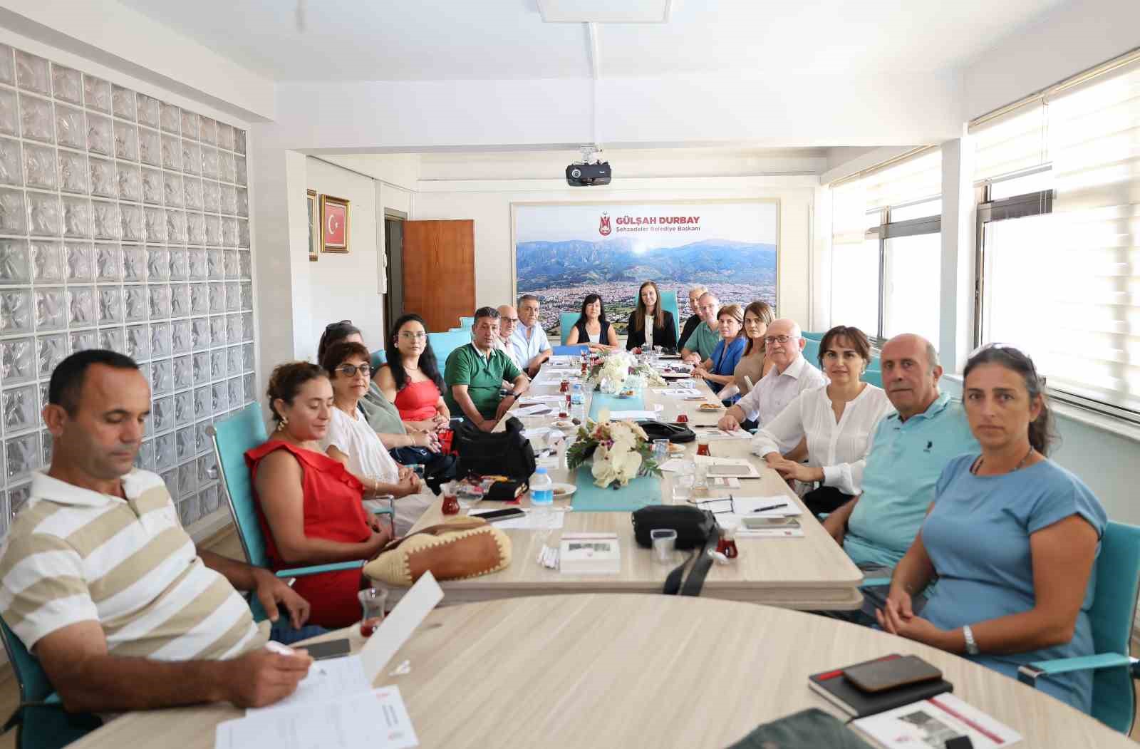 Şehzadeler Kent Konseyi ilk y&uuml;r&uuml;tme kurulu toplantısını ger&ccedil;ekleştirdi
