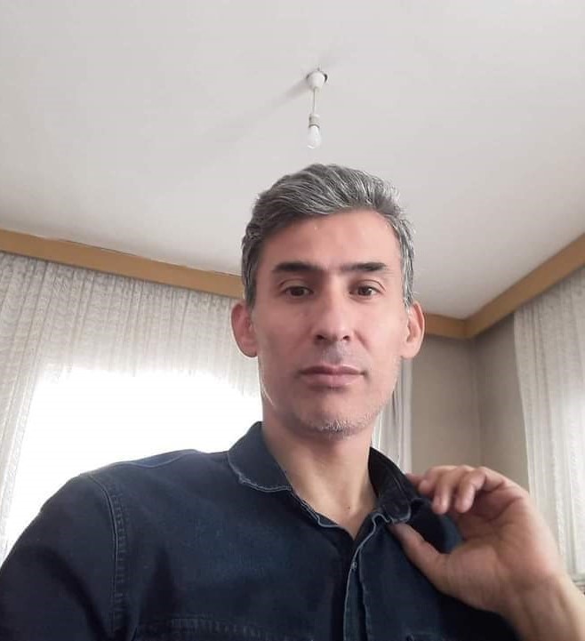 K&uuml;tahya&rsquo;da kamyonet ile otomobil &ccedil;arpıştı: 1 &ouml;l&uuml; 2 yaralı
