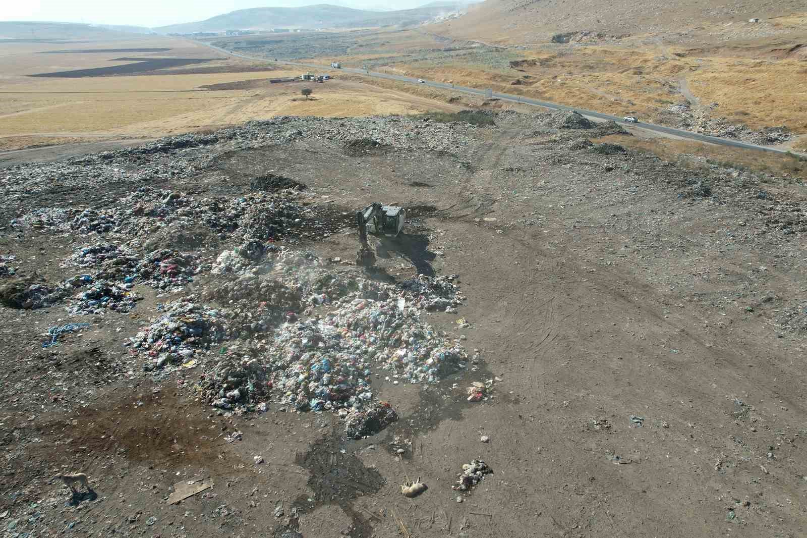 Büyükşehir, kuzey ilçelerdeki çöplerin bertaraf ve ıslahını gerçekleştiriyor