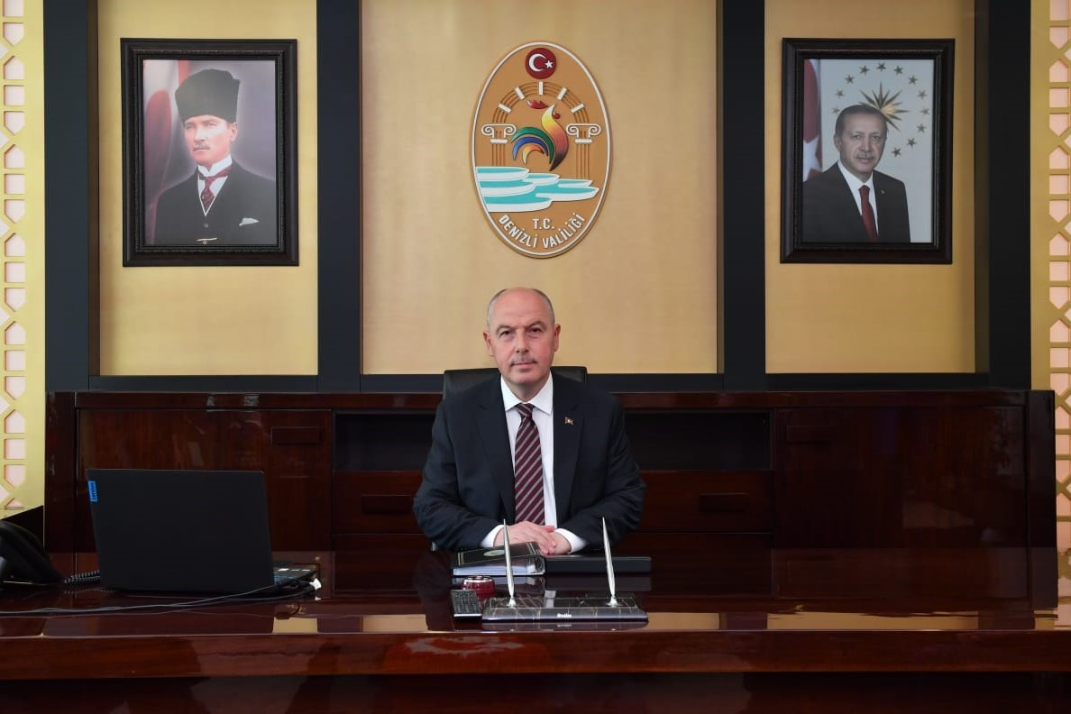 Vali Coşkun; "30 Ağustos zincire vurulmak istenen bir milletin zaferidir"