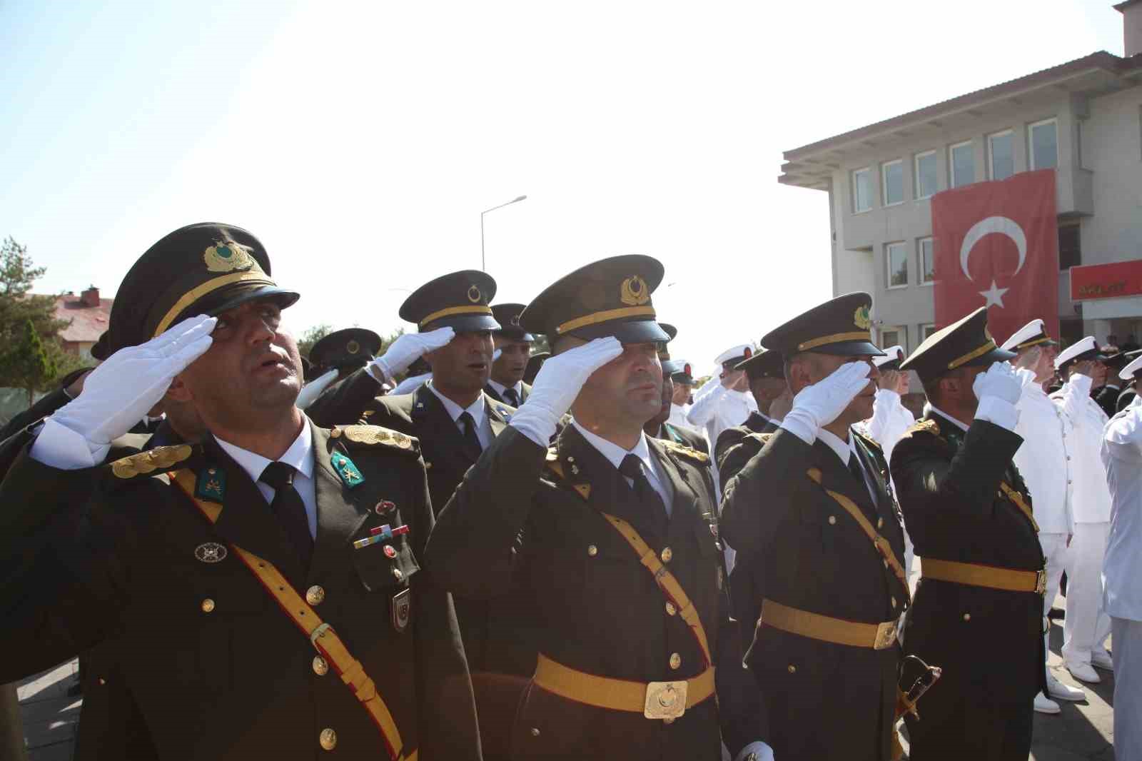 Ahlat&rsquo;ta 30 Ağustos Zafer Bayramı t&ouml;renle kutlandı
