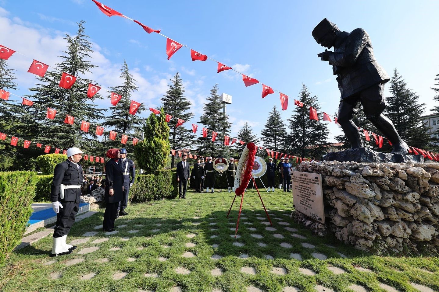 Afyonkarahisar’da Zafer Bayramı kutlamaları başladı
