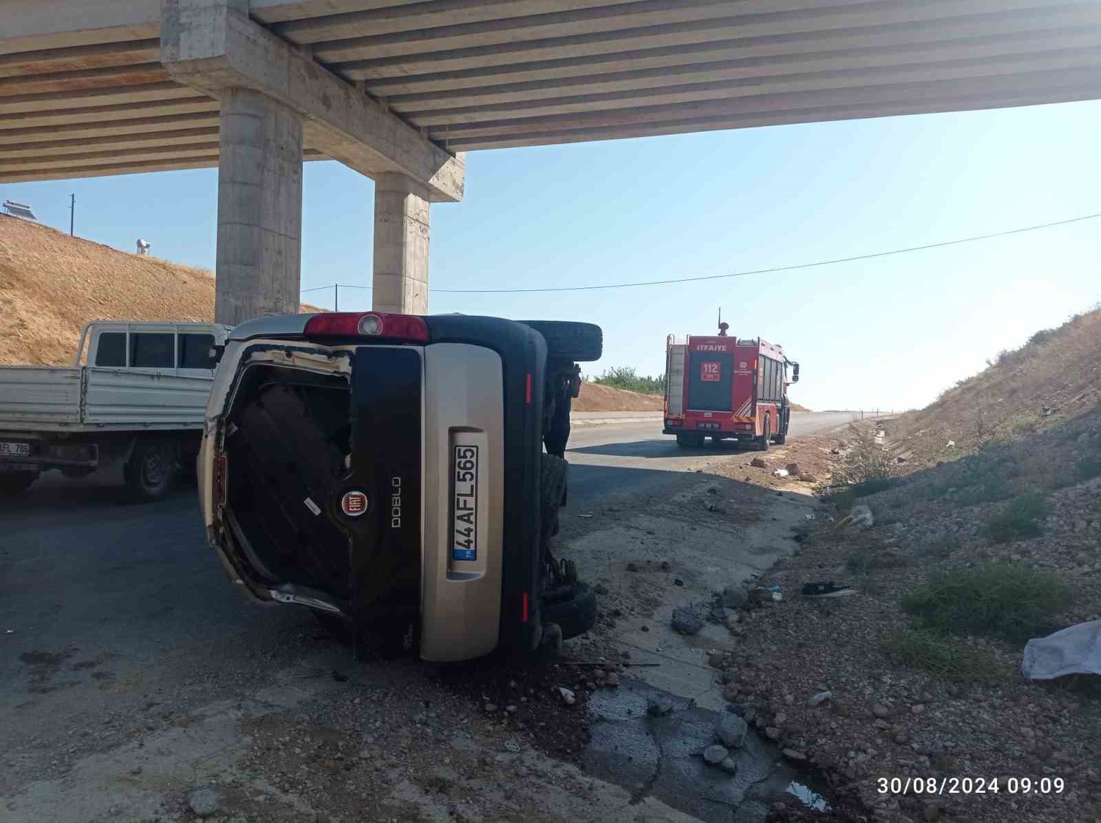 Trafik kazasında 2 kişi yaralandı