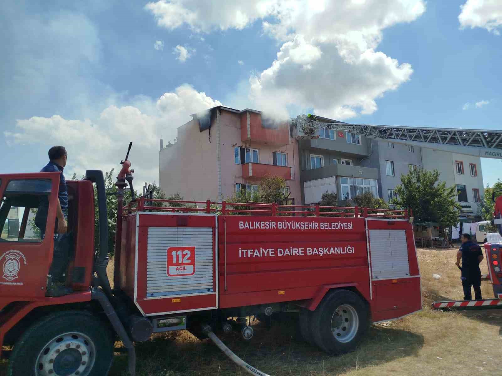 Bandırma&rsquo;da ocakta unutulan tencere yangına sebep oldu
