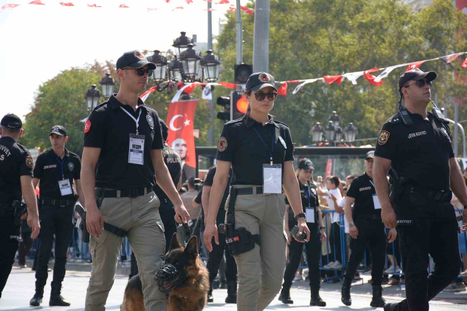 Ankara’da 30 Ağustos Zafer Bayramı korteji
