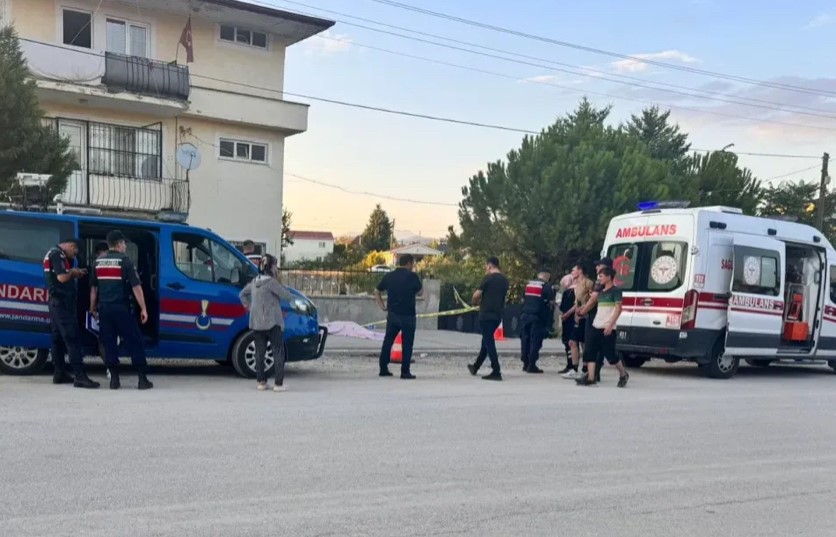 Denizli&rsquo;de bı&ccedil;aklı kavga; 1 &ouml;l&uuml;
