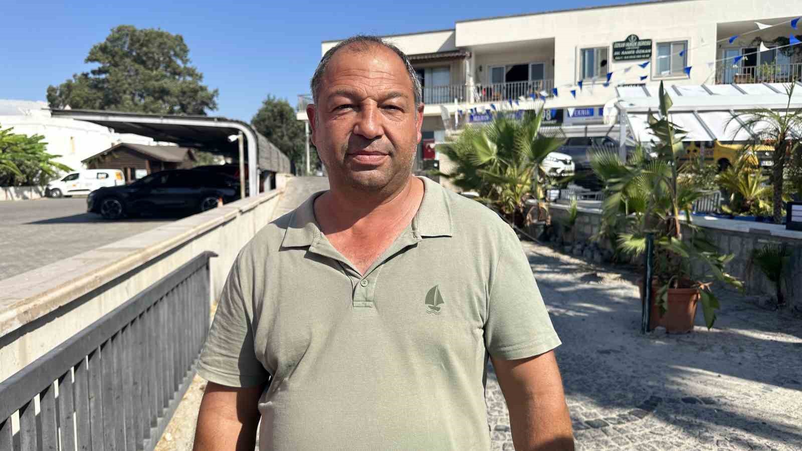 Milyon dolarlık yatın &ccedil;arptığı motoryatın kaptanı Demir: &ldquo;Yat karaya da vurabilirdi ama bizim yatımıza &ccedil;arpmayı tercih etti&rdquo;
