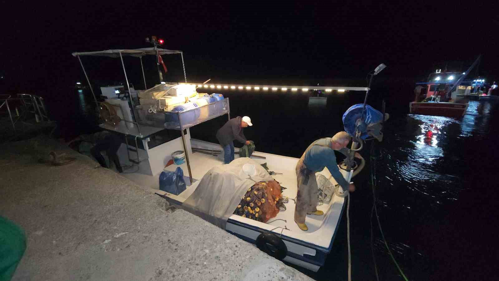 Zonguldaklı balık&ccedil;ılar &rsquo;Vira Bismillah&rsquo; diyerek Karadeniz&rsquo;e a&ccedil;ıldı
