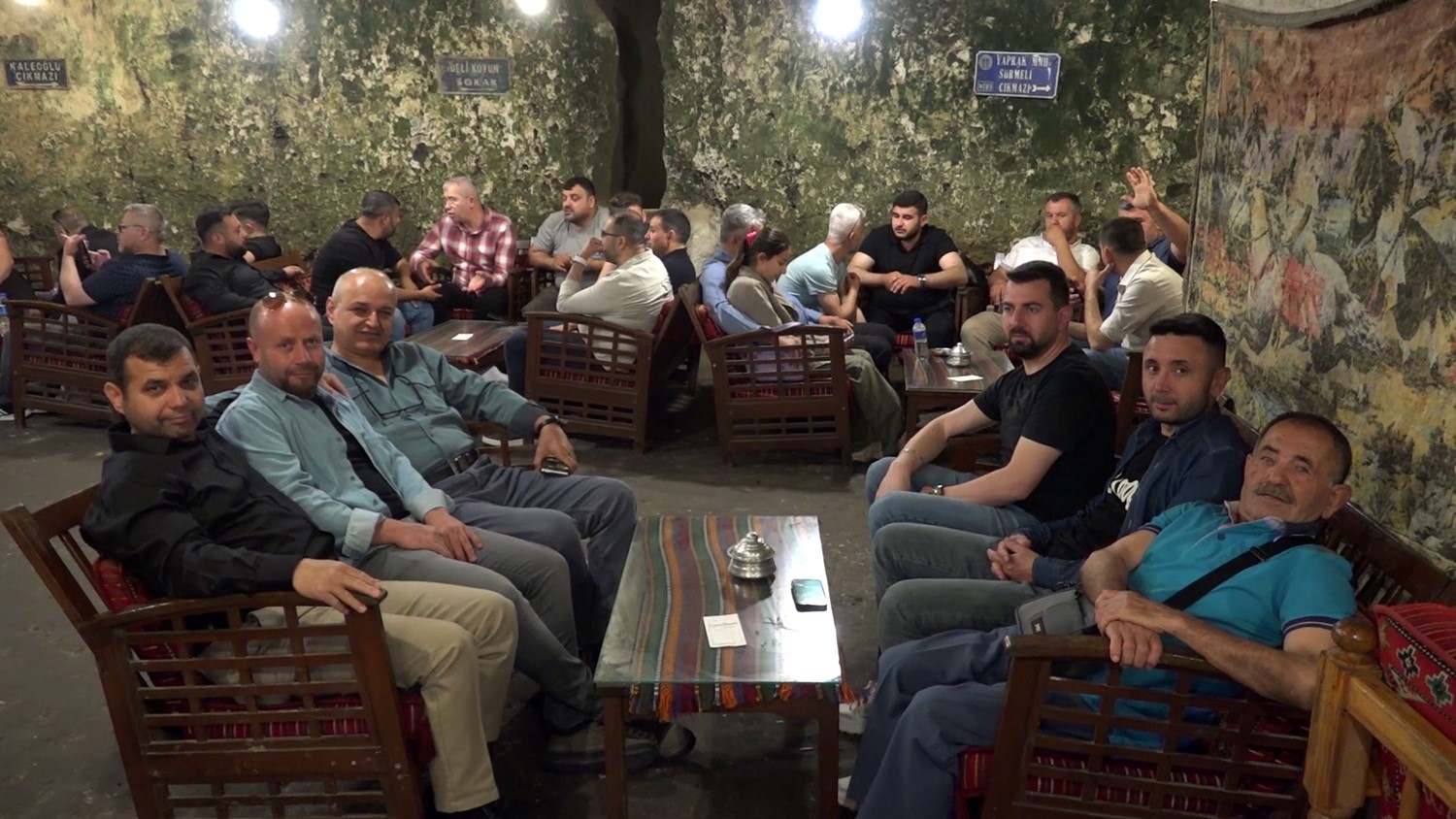 Sıcaktan bunalanlar soluğu mesire alanlarında ve mağaralarda aldı
