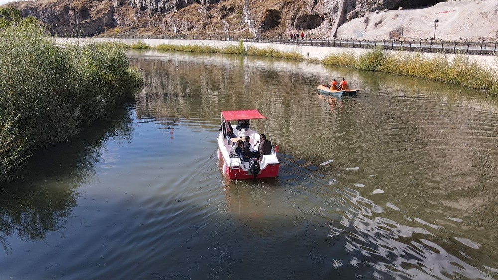 Kura Nehri’nde deniz bisikleti ve tekne heyecanı yeniden başladı