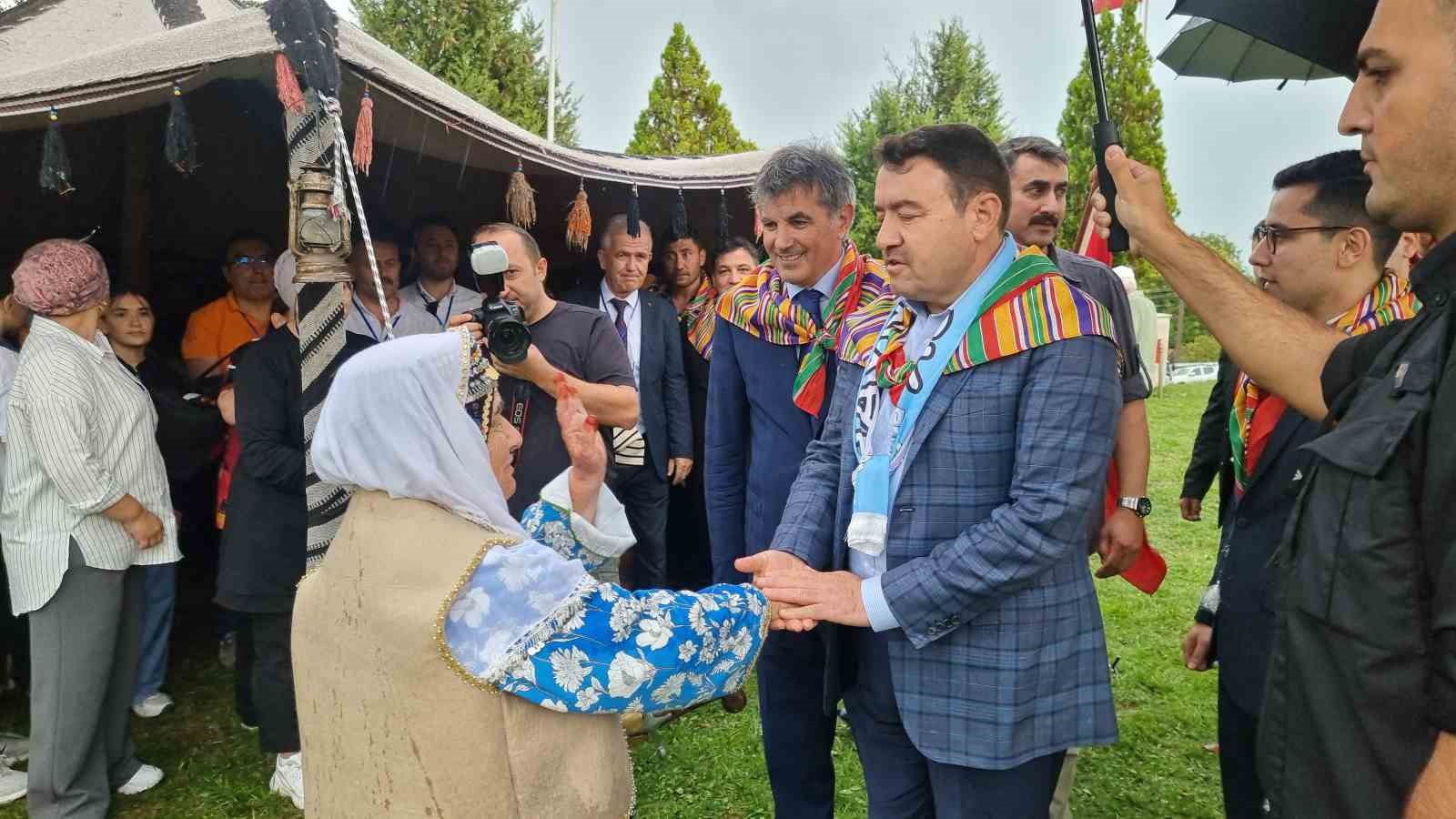Hayme Ana&rsquo;yı Anma ve G&ouml;&ccedil; Şenliklerine yağmur engeli

