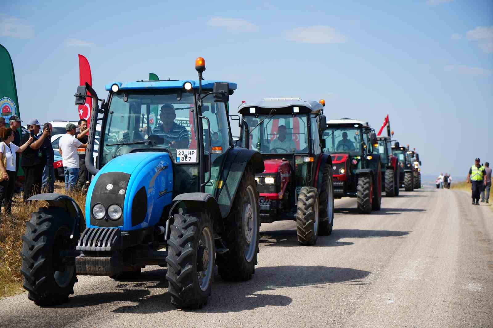 TZOB Genel Başkanı Bayraktar: "Kırsalımız yaşlanıyor, yaş ortalaması 58&rsquo;e y&uuml;kseldi ve gen&ccedil;lerimizi kırsalda tutamıyoruz"
