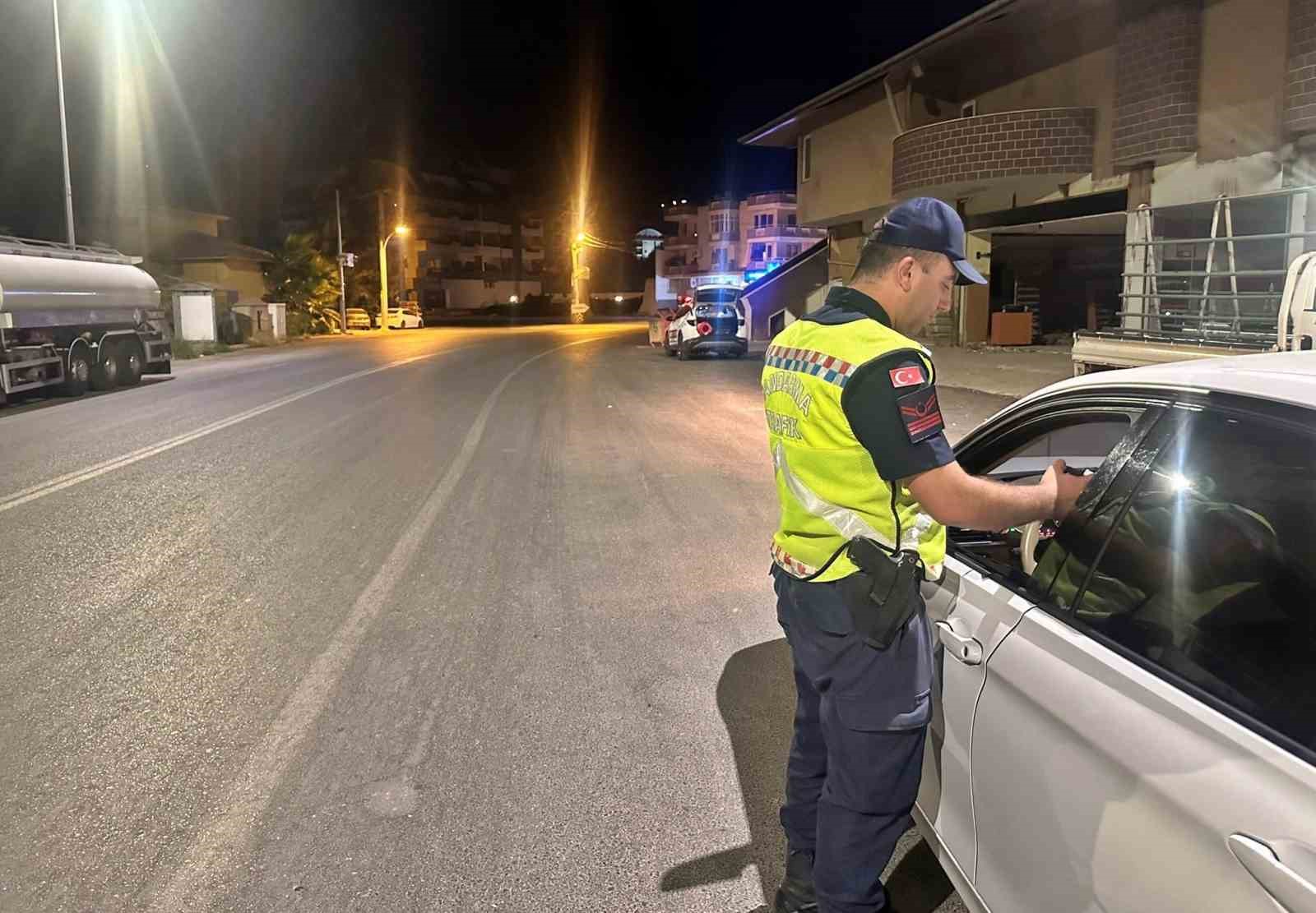 Alanya’da jandarmadan trafik denetimi
