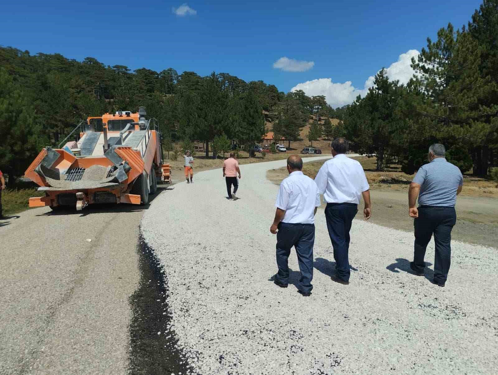 Beyağa&ccedil; Topuklu Yaylası tozdan &ccedil;amurdan kurtuldu
