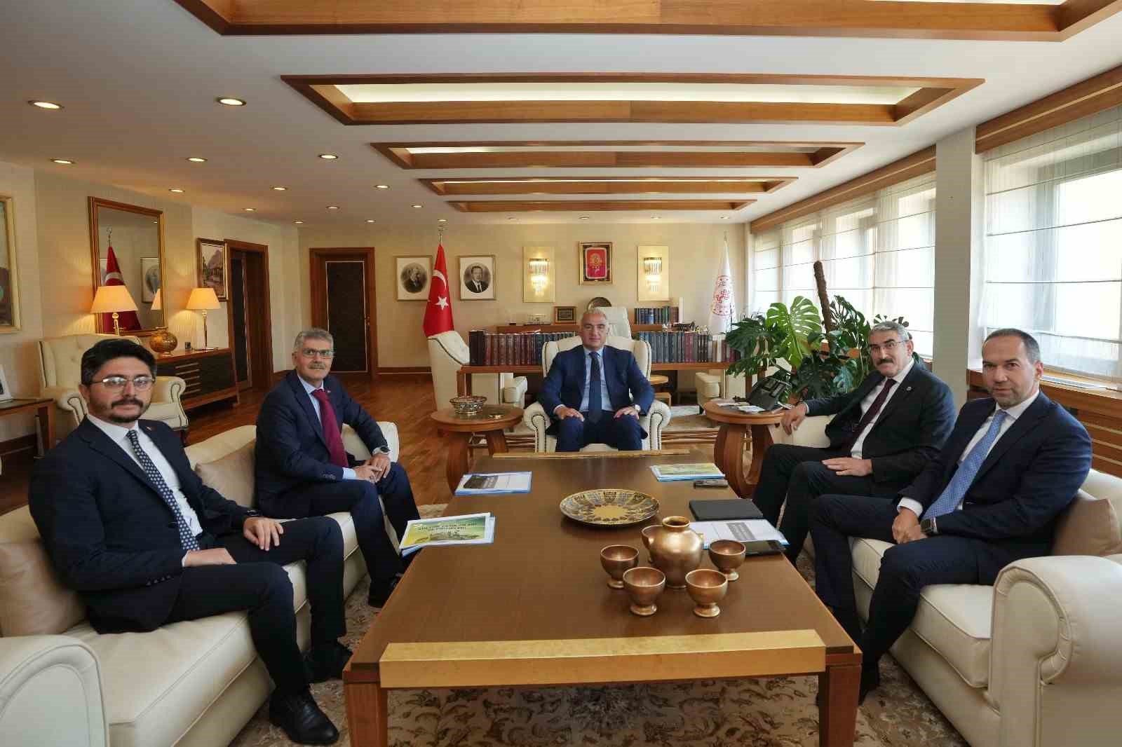 Niğde heyeti Ankara’dan müjdelerle döndü