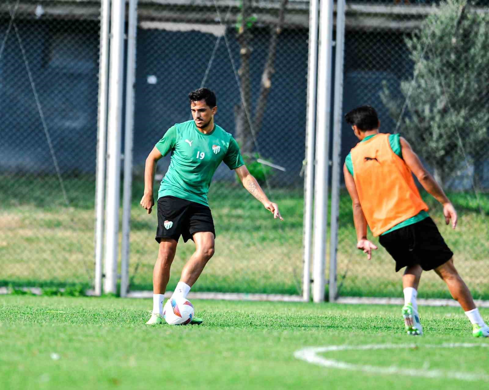 Bursaspor&rsquo;da D&uuml;zcespor ma&ccedil;ı hazırlıkları başladı
