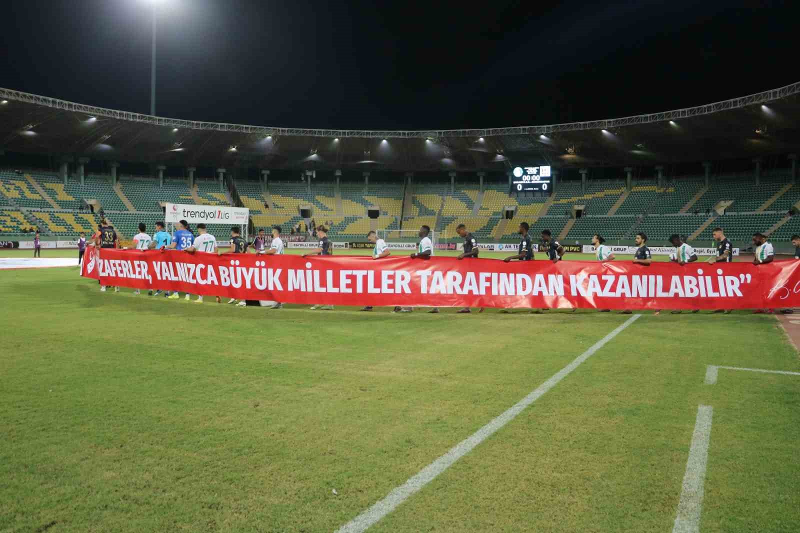 Trendyol 1. Lig: Amed Sportif Faaliyetler: 0 - Kocaelispor: 0 (Maç devam ediyor)