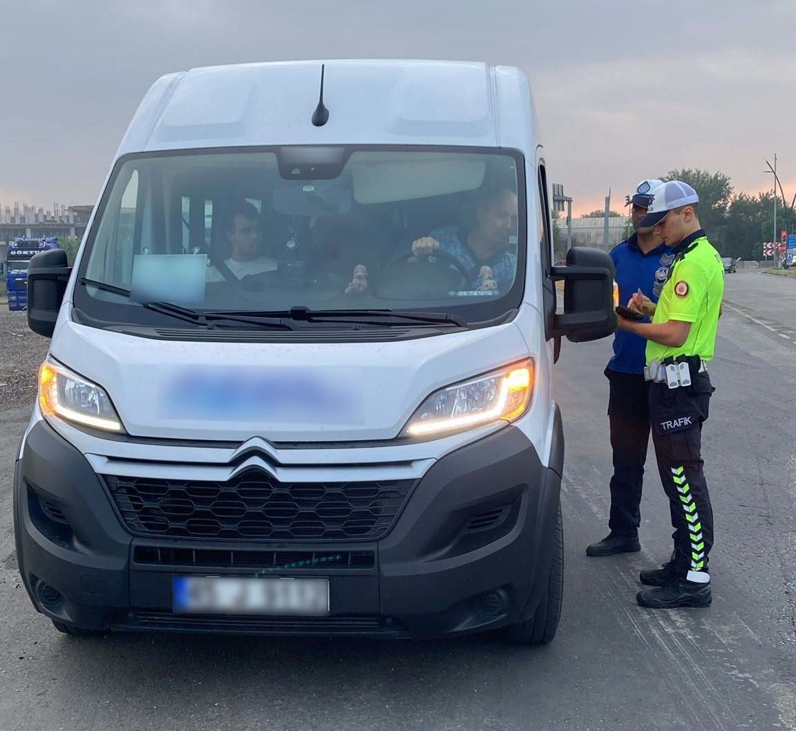Manisa’da servis araçlarına denetim: 16 bin TL ceza kesildi