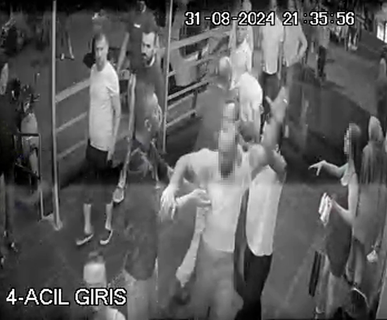 Sağlık &ccedil;alışanlarına şiddet kamerada
