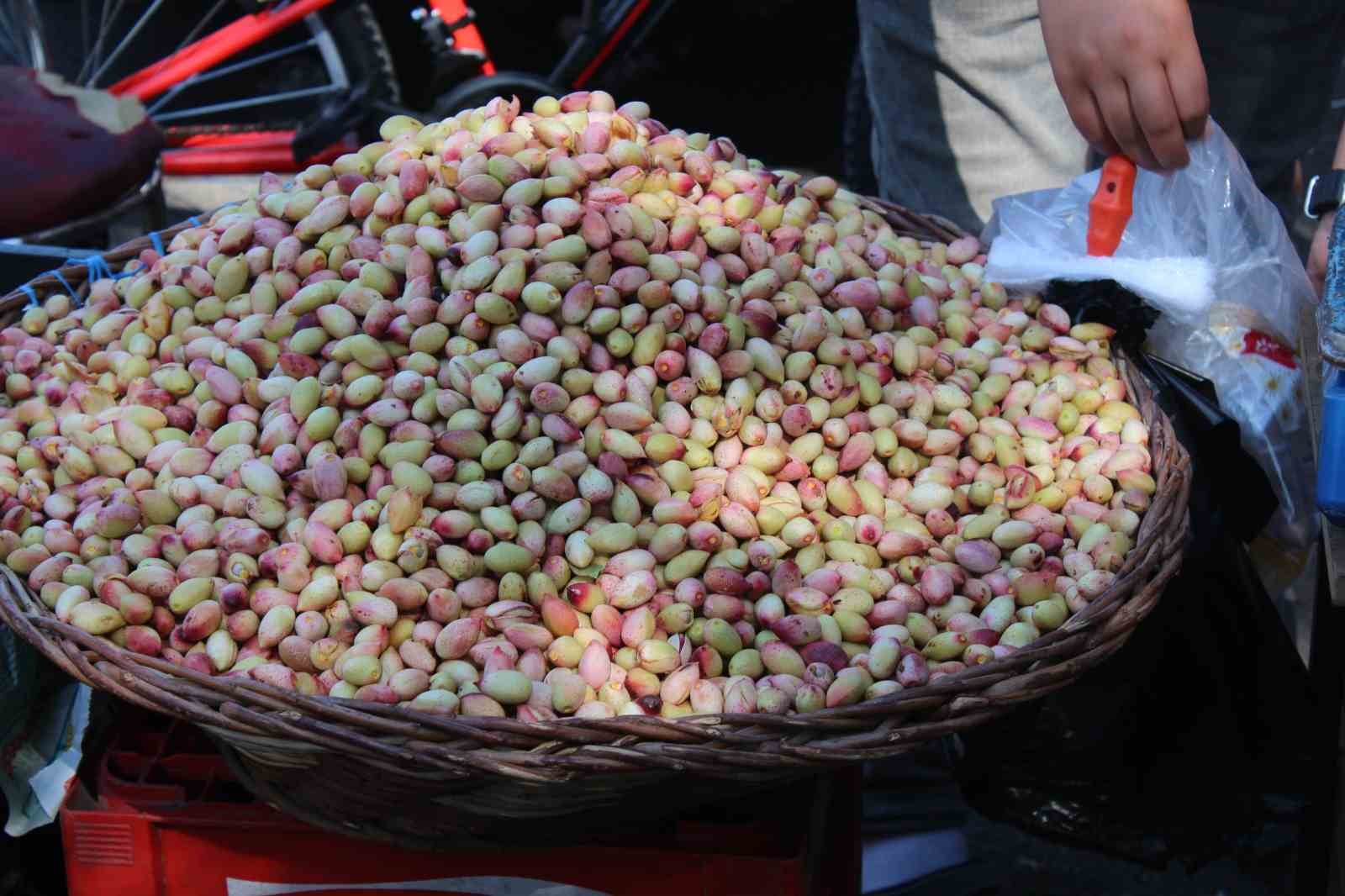 Siirt&rsquo;in yeşil altını tezgahtaki yerini aldı
