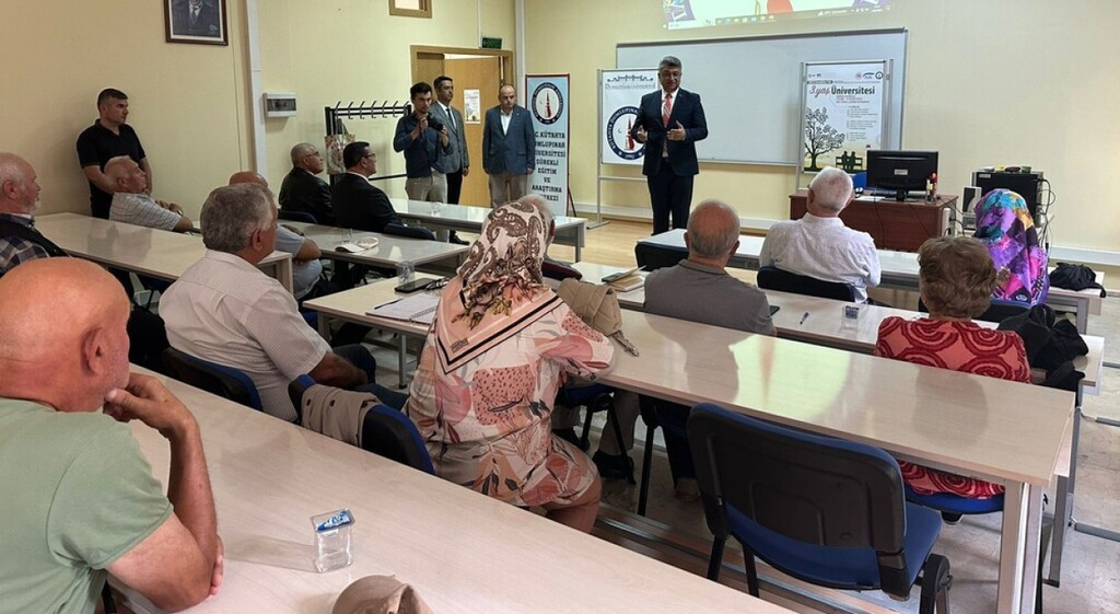 DP&Uuml;&rsquo;de &rsquo;&Uuml;&ccedil;&uuml;nc&uuml; Yaş &Uuml;niversitesi&rsquo; projesi
