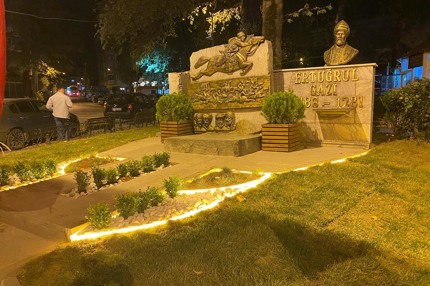 Ertuğrul Gazi büstü yenilendi