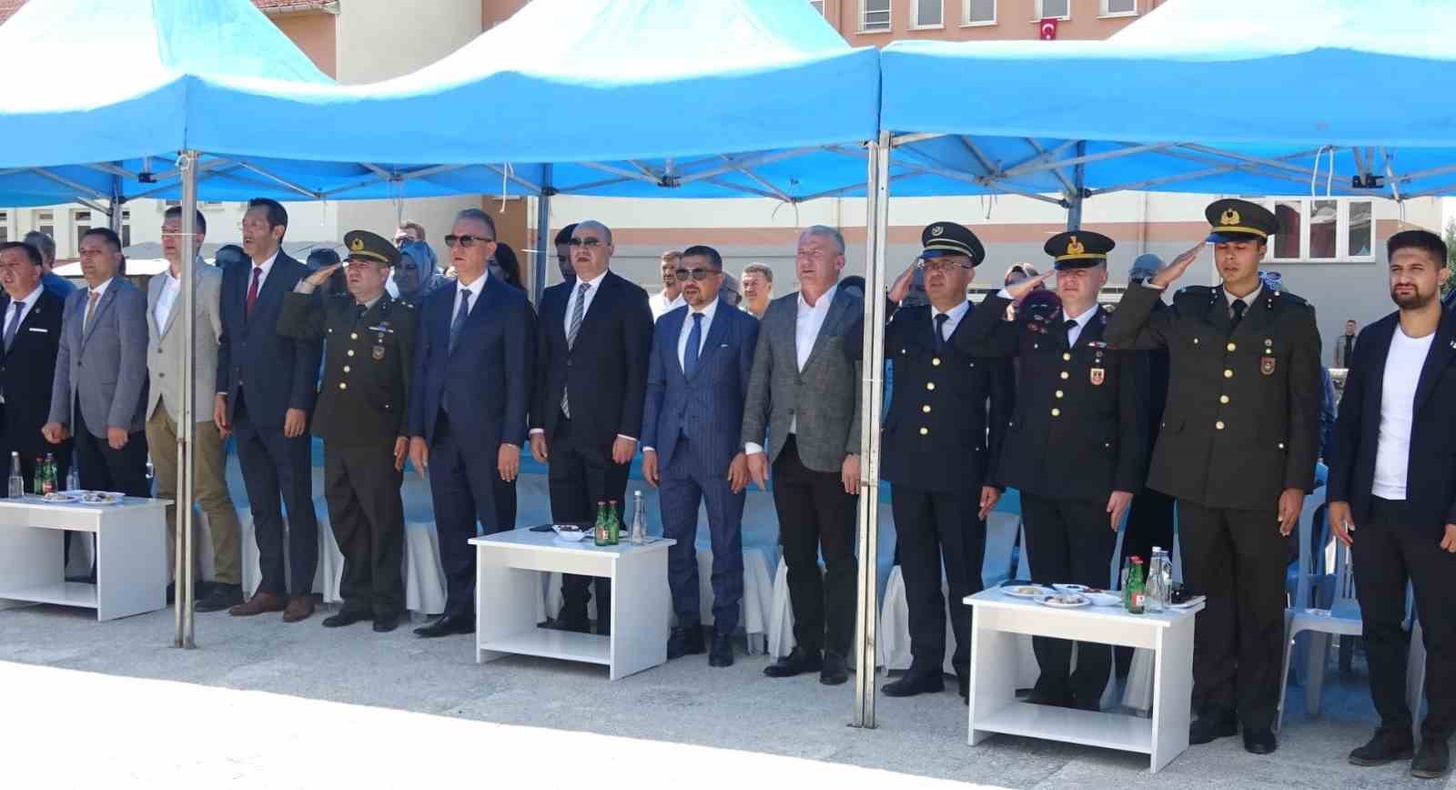 Tavşanlı&rsquo;da kapalı y&uuml;zme havuzu a&ccedil;ıldı

