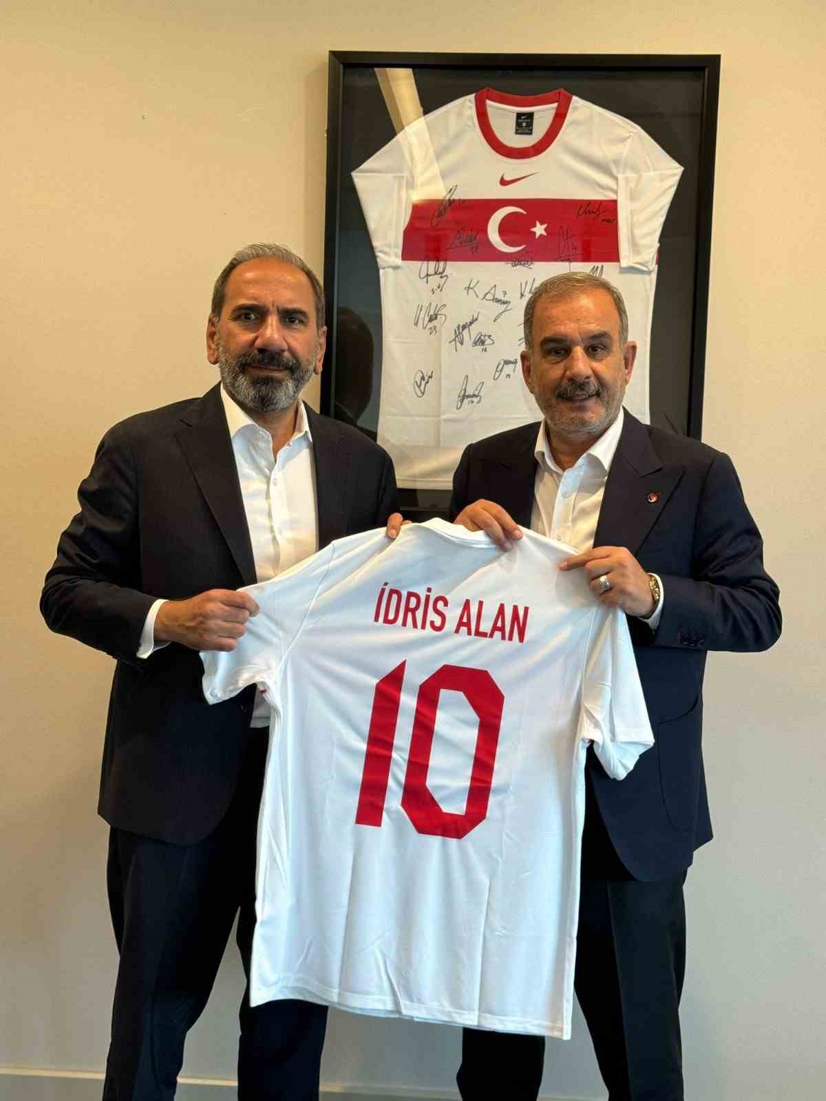 Başkan Alan, TFF Başkan Vekili Otyakmaz ile bir araya geldi