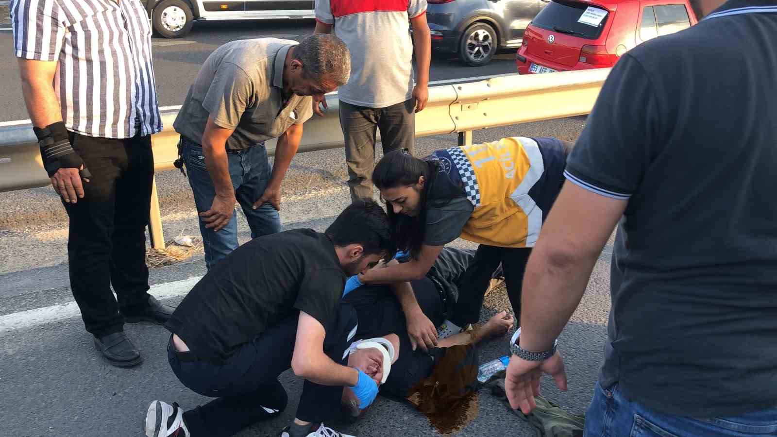 Otomobilin &ccedil;arptığı yayanın ağır yaralandığı kaza kamerada
