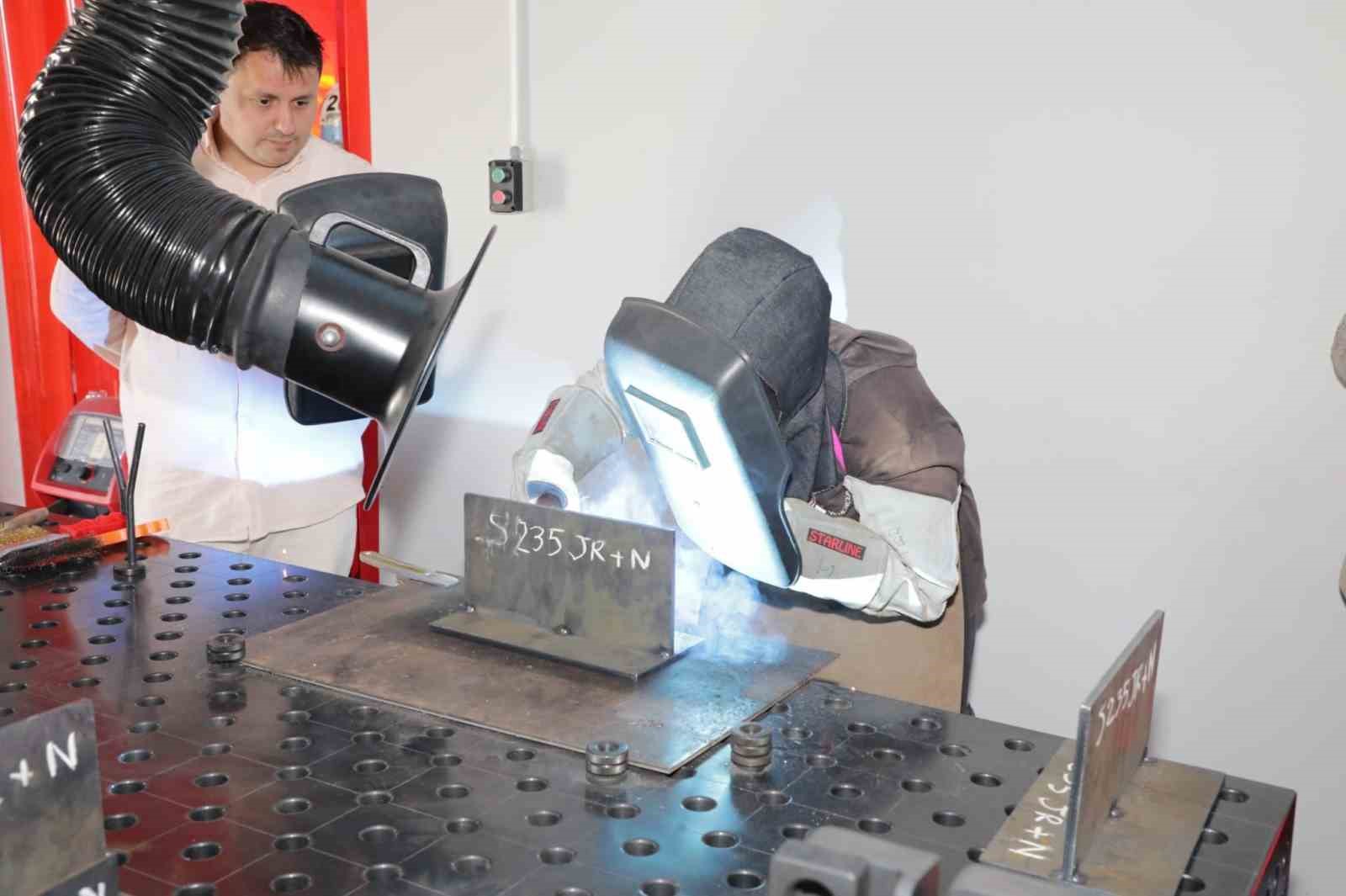 K&uuml;tahya&rsquo;da &rsquo;İş pozitif&rsquo; projesi
