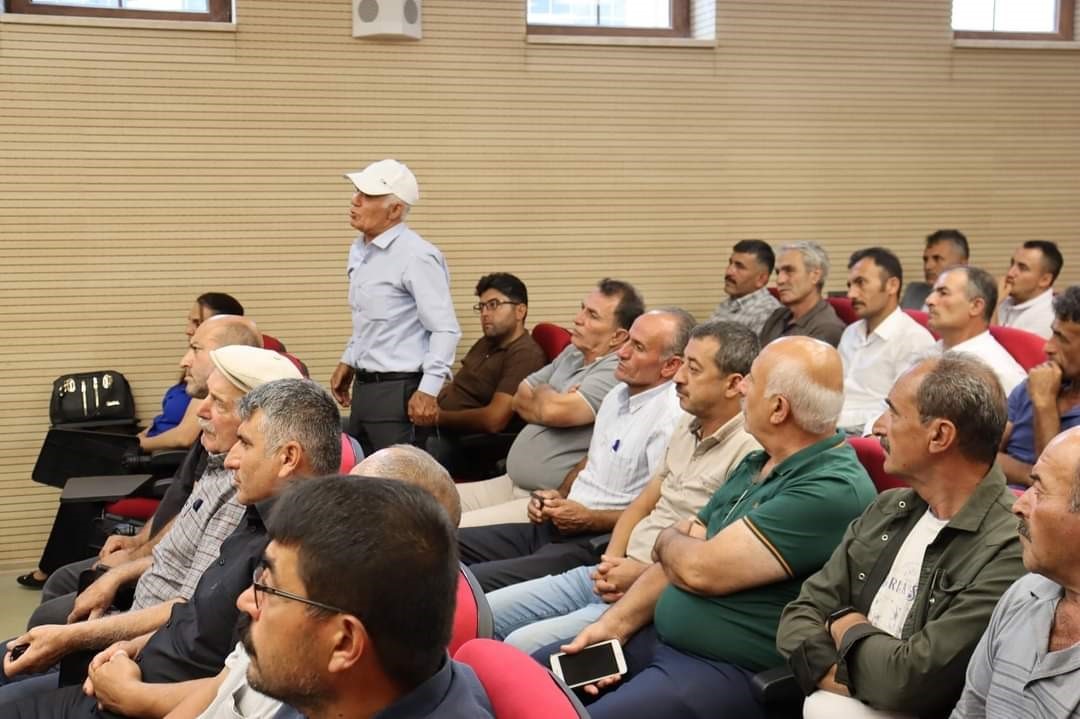 Alaca&rsquo;da muhtarlar anız yangınları konusunda bilgilendirildi
