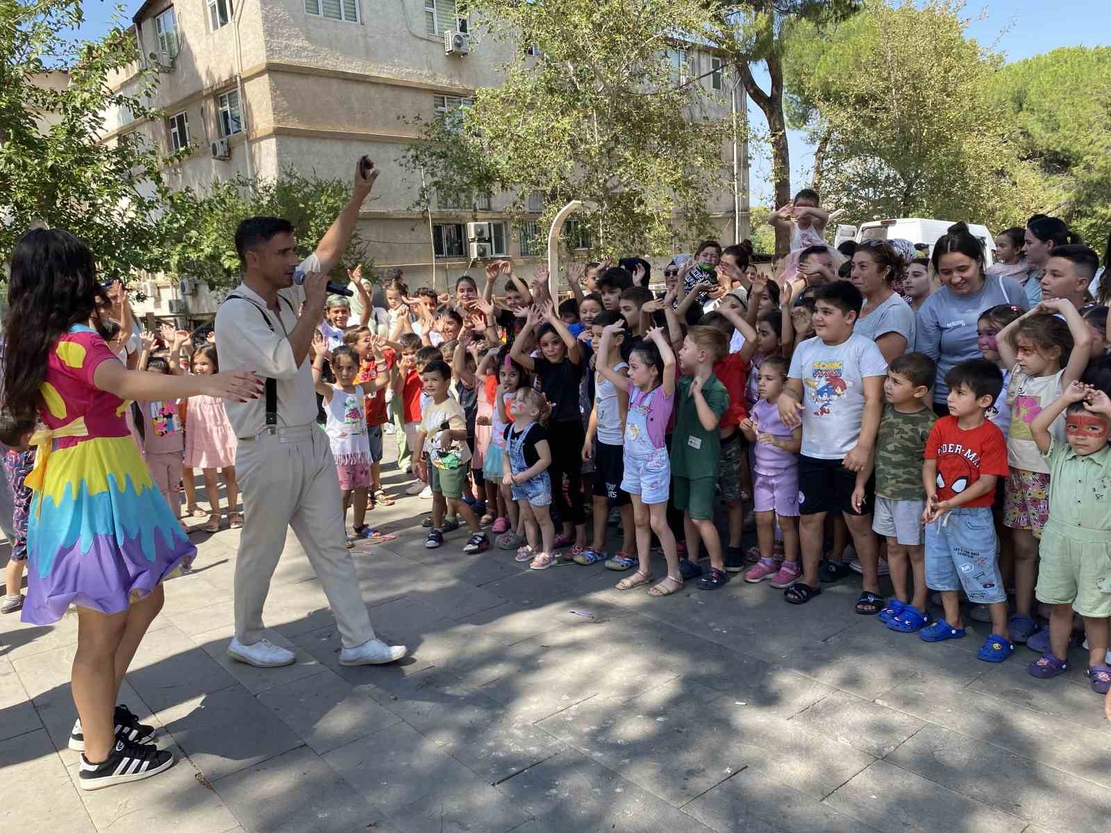 Kurtuluş g&uuml;n&uuml; etkinlikleri &ccedil;ocukları sevindirdi
