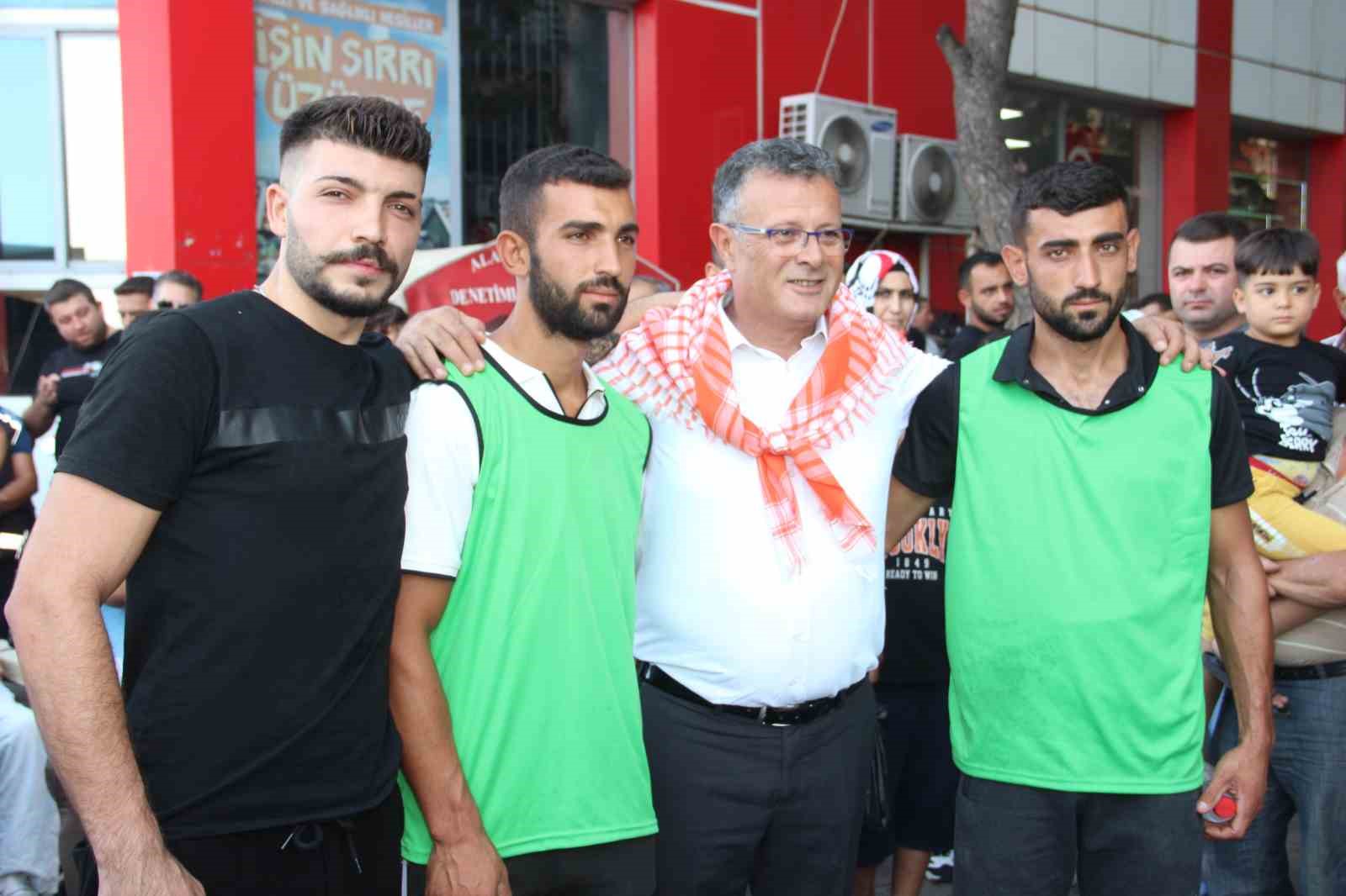 Alaşehir&rsquo;de &Uuml;z&uuml;m Festivali renkli g&ouml;r&uuml;nt&uuml;lere sahne oldu
