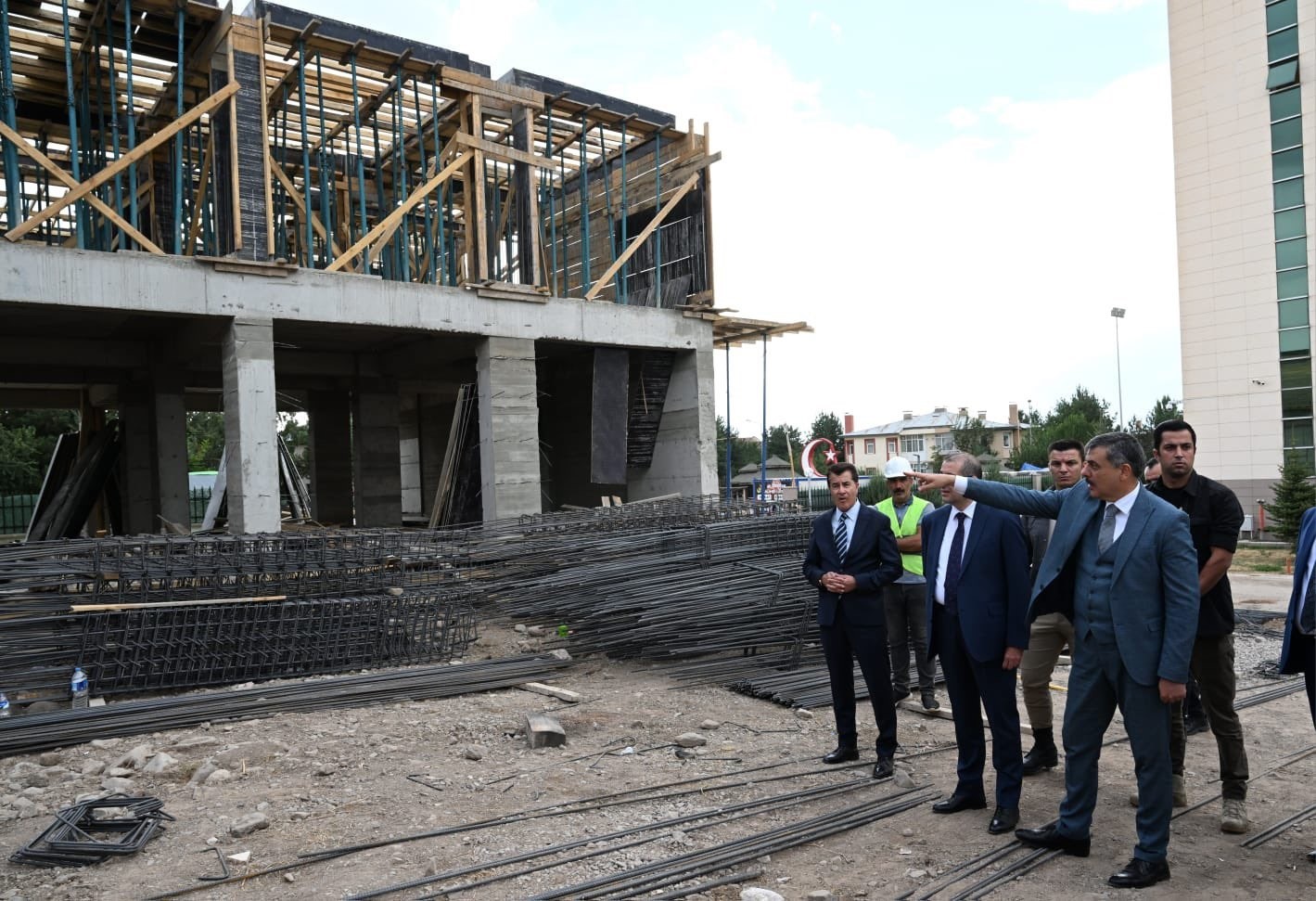 Bölge Adliye Mahkemesi’ne ek bina takviyesi