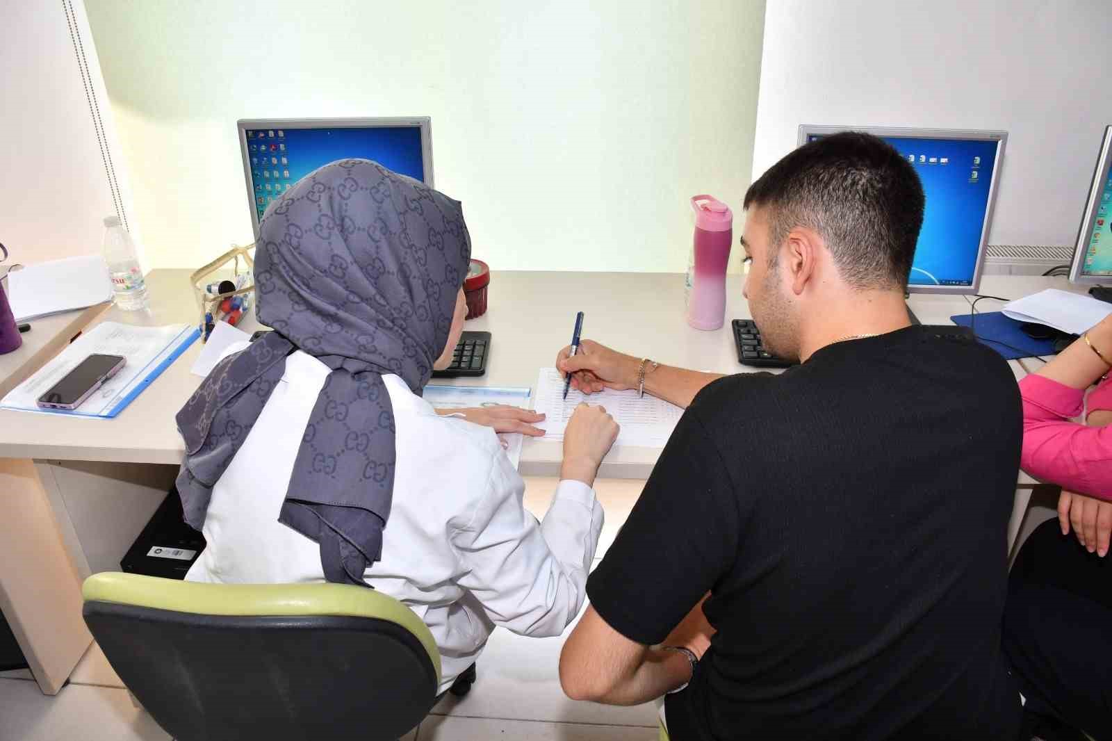 Manisa B&uuml;y&uuml;kşehir Belediyesinden eğitime destek
