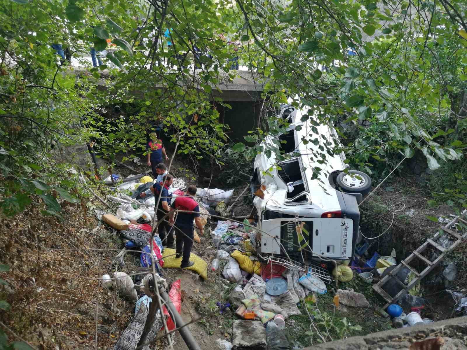 Kapasite dışı yolcu taşıyarak 1 kişinin de ölümüne sebep olan sürücü serbest