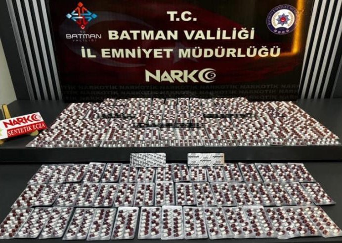 Batman’da bir evde yapılan aramada uyuşturucu yakalandı
