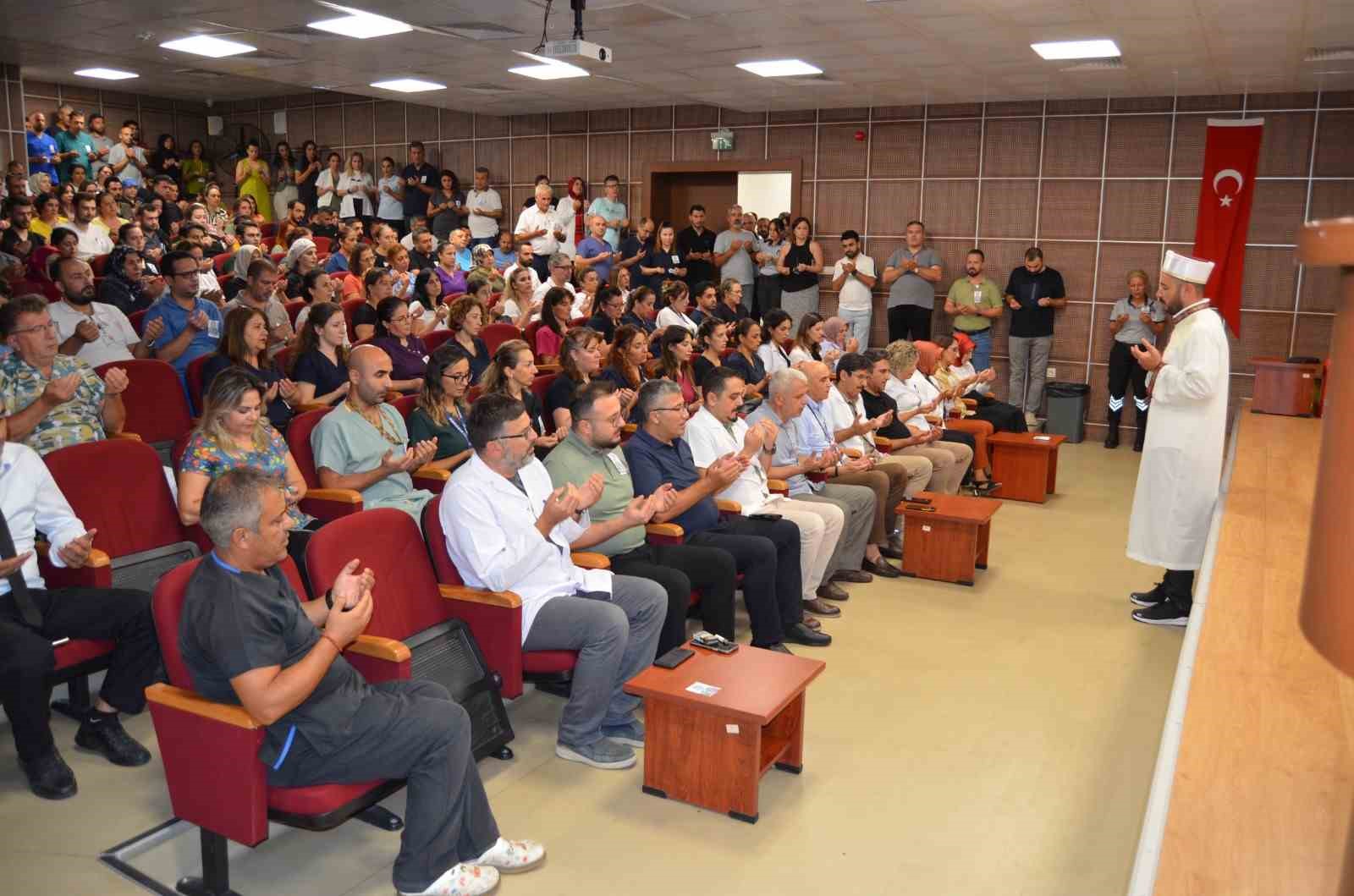 Alanya’da vefat eden sağlık memuru için anma töreni düzenlendi