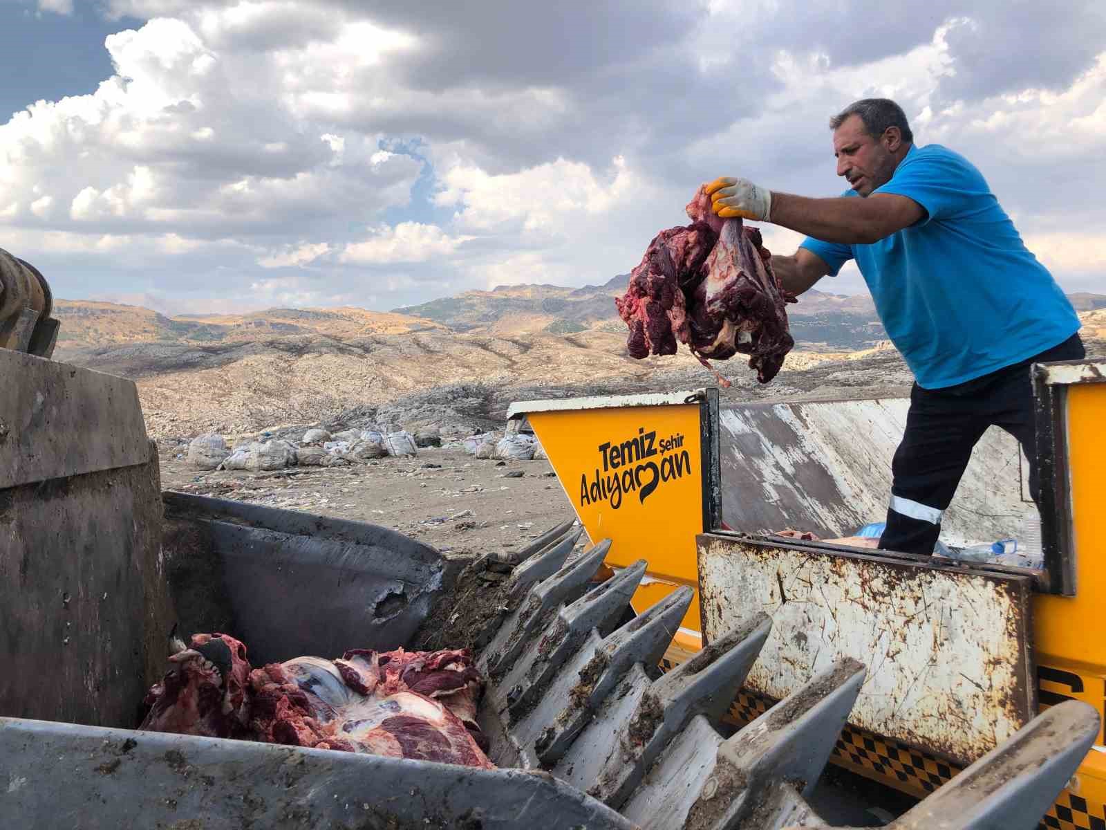 Adıyaman’da ele geçirilen 361 kilogram kaçak et imha edildi