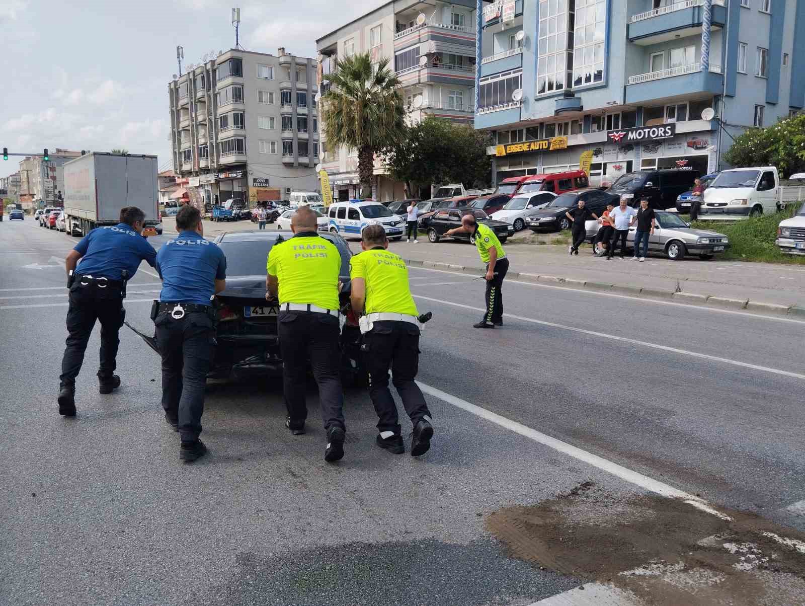 Çarşamba’da 3 araçlı zincirleme kaza: 3 yaralı
