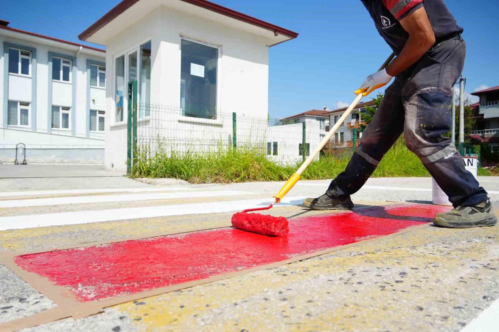 Okul çevrelerine yaya güvenliği
