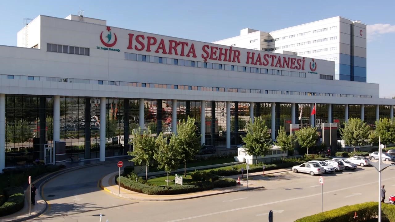 Isparta Şehir Hastanesine büyük ilgi, 8 yılda 13 milyon hastaya hizmet verdi