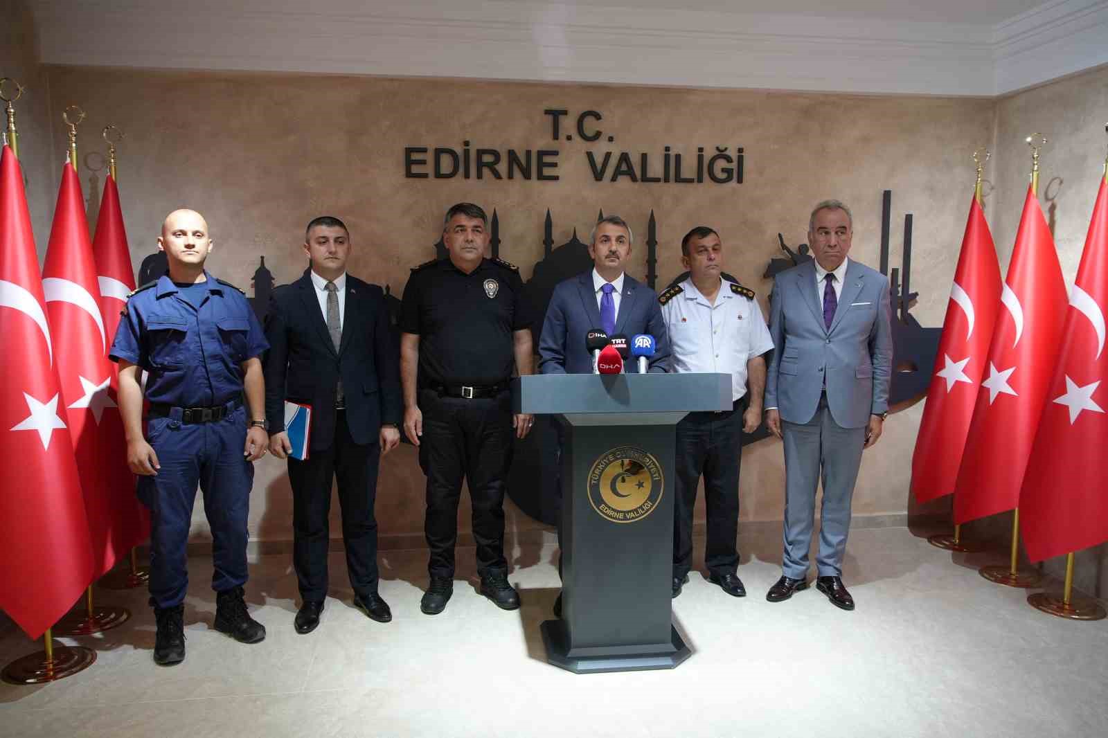 Edirne’de 3 tondan fazla uyuşturucu ele geçirildi
