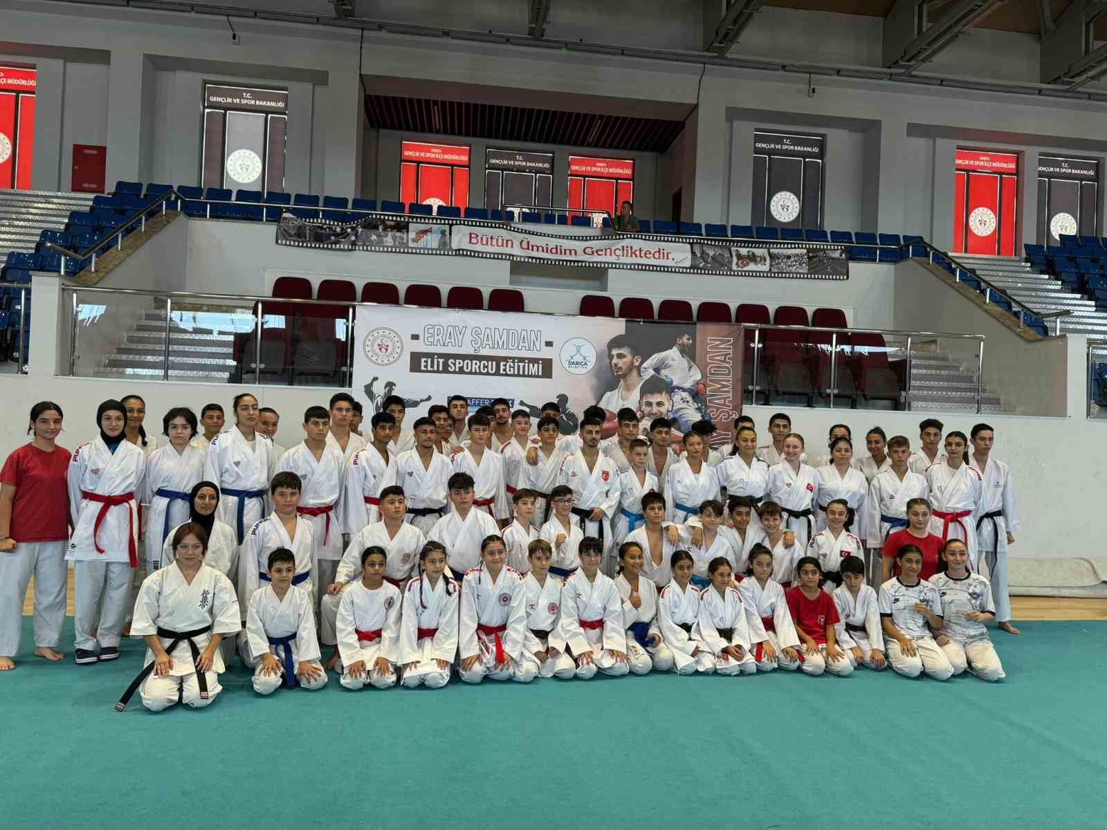 Manisa BBSK karate takımı, Elit Sporcular Eğitim Seminerine katıldı