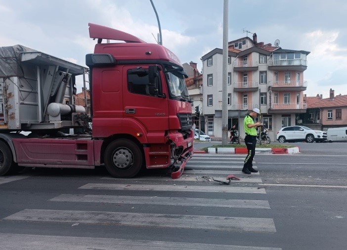 Tavşanlı&rsquo;da trafik kazası: 1 yaralı

