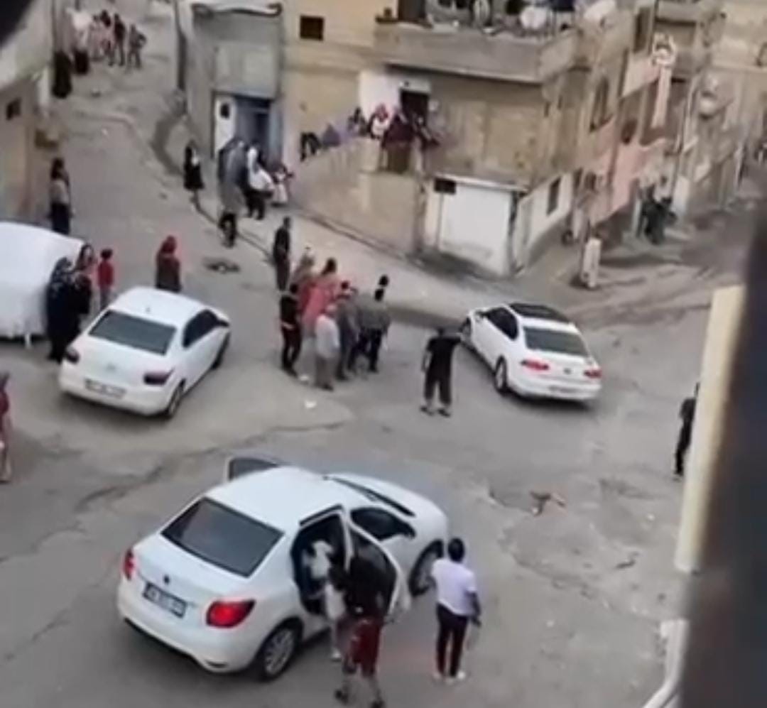 Şanlıurfa’da düğünde 2 kişi havaya açılan ateşle yaralandı
