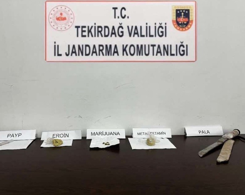 Tekirdağ&rsquo;da uyuşturucu operasyonlarında &ccedil;ok sayıda madde ele ge&ccedil;irildi
