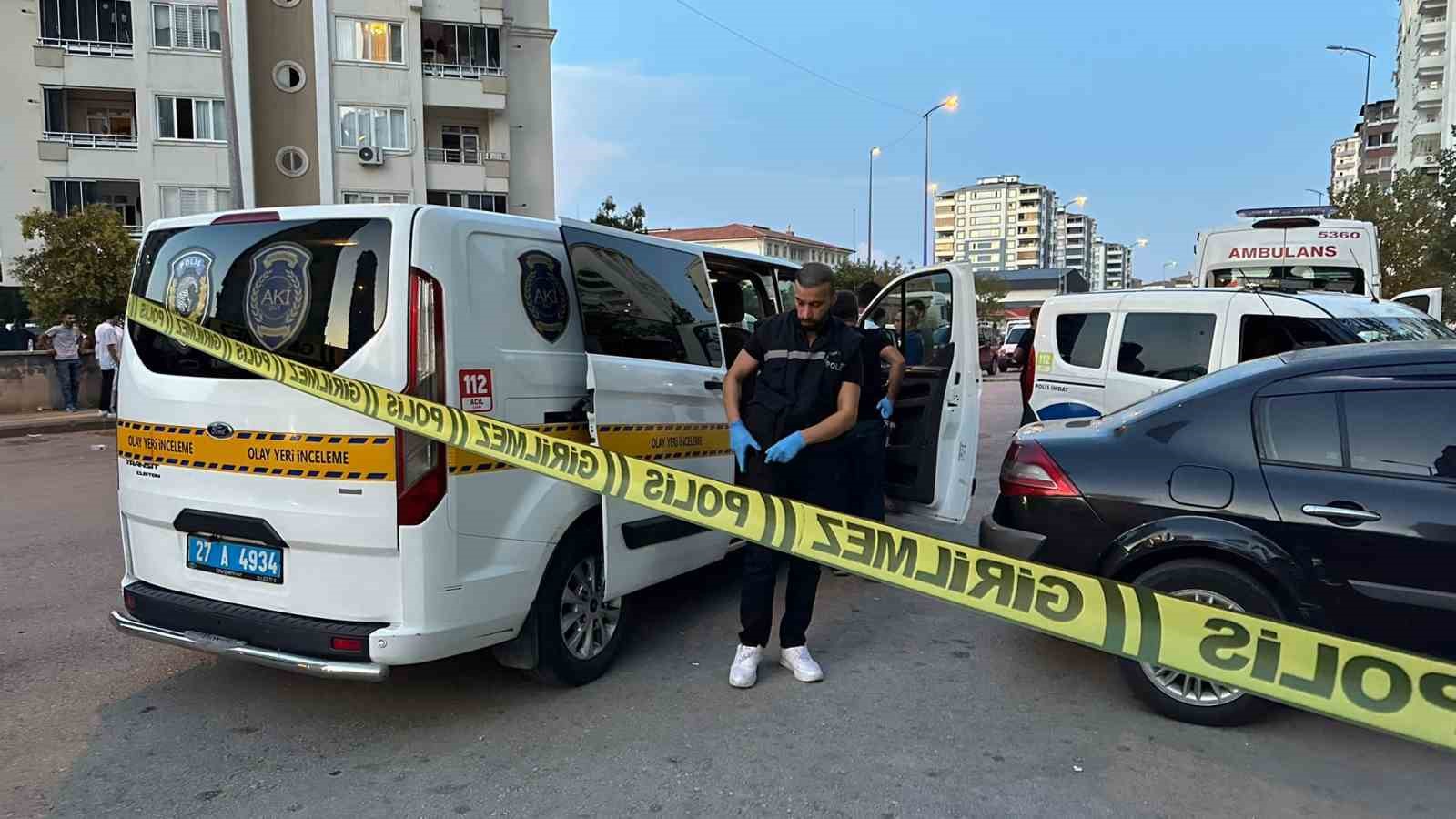 Gaziantep’te berber dükkanında akıl almaz olay