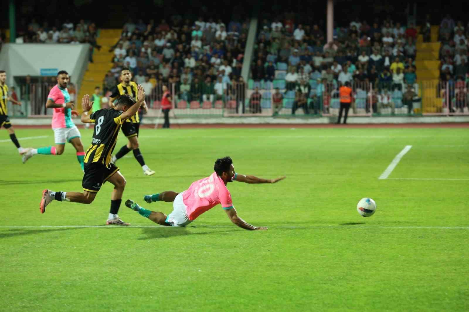 Isparta 32 Spor: 1 Adana 01 Futbol Kul&uuml;b&uuml;: 1
