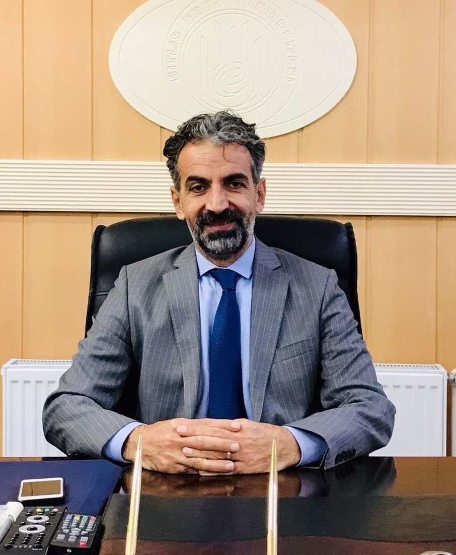 Adilcevaz MYO M&uuml;d&uuml;r&uuml; Ko&ccedil;: &ldquo;&Ccedil;alıştay, Adilcevaz&rsquo;ın turizmi ve kalkınmasına katkı sunacak&rdquo;
